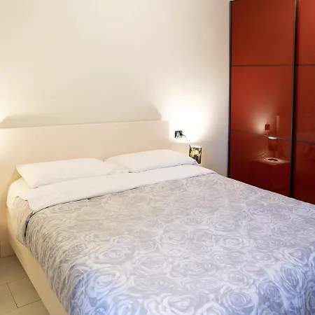 Smart Central Apartments Bayres Milan Exterior photo